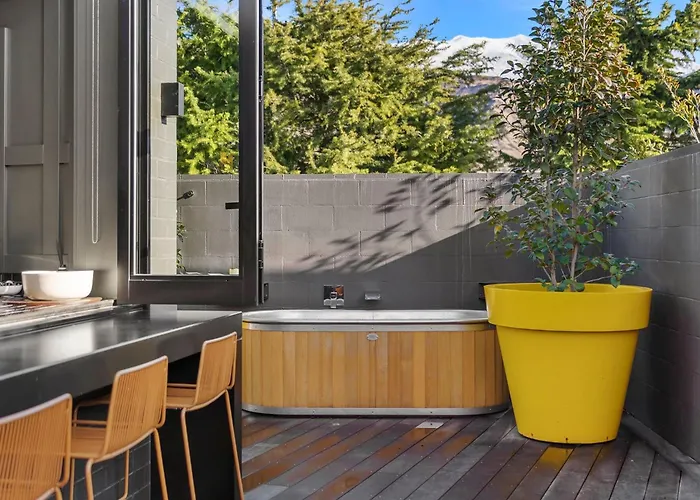 Appartement Yellow Pots A, Luxurious Outdoor Bath Wanaka
