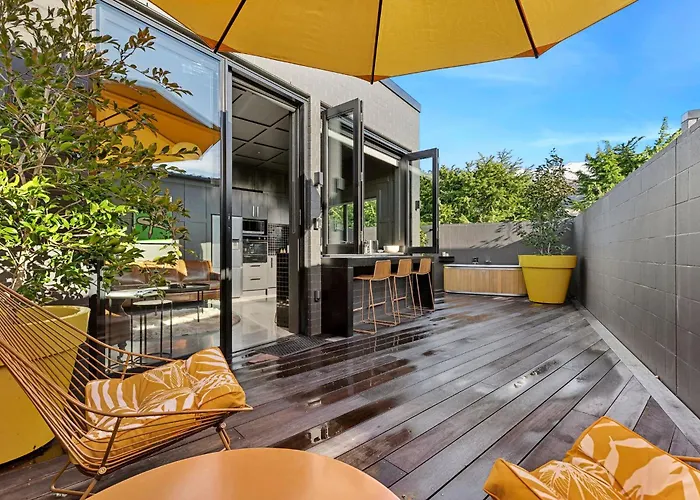 Yellow Pots A, Luxurious Outdoor Bath Wanaka